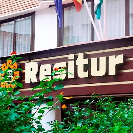 アパート アパルタメントス レシトゥール セビリア