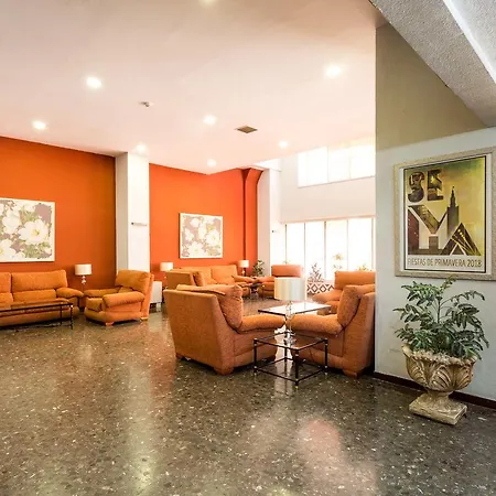 アパルタメントス レシトゥール アパート セビリア