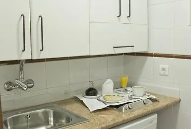 アパート アパルタメントス レシトゥール セビリア