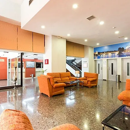 アパルタメントス レシトゥール セビリア